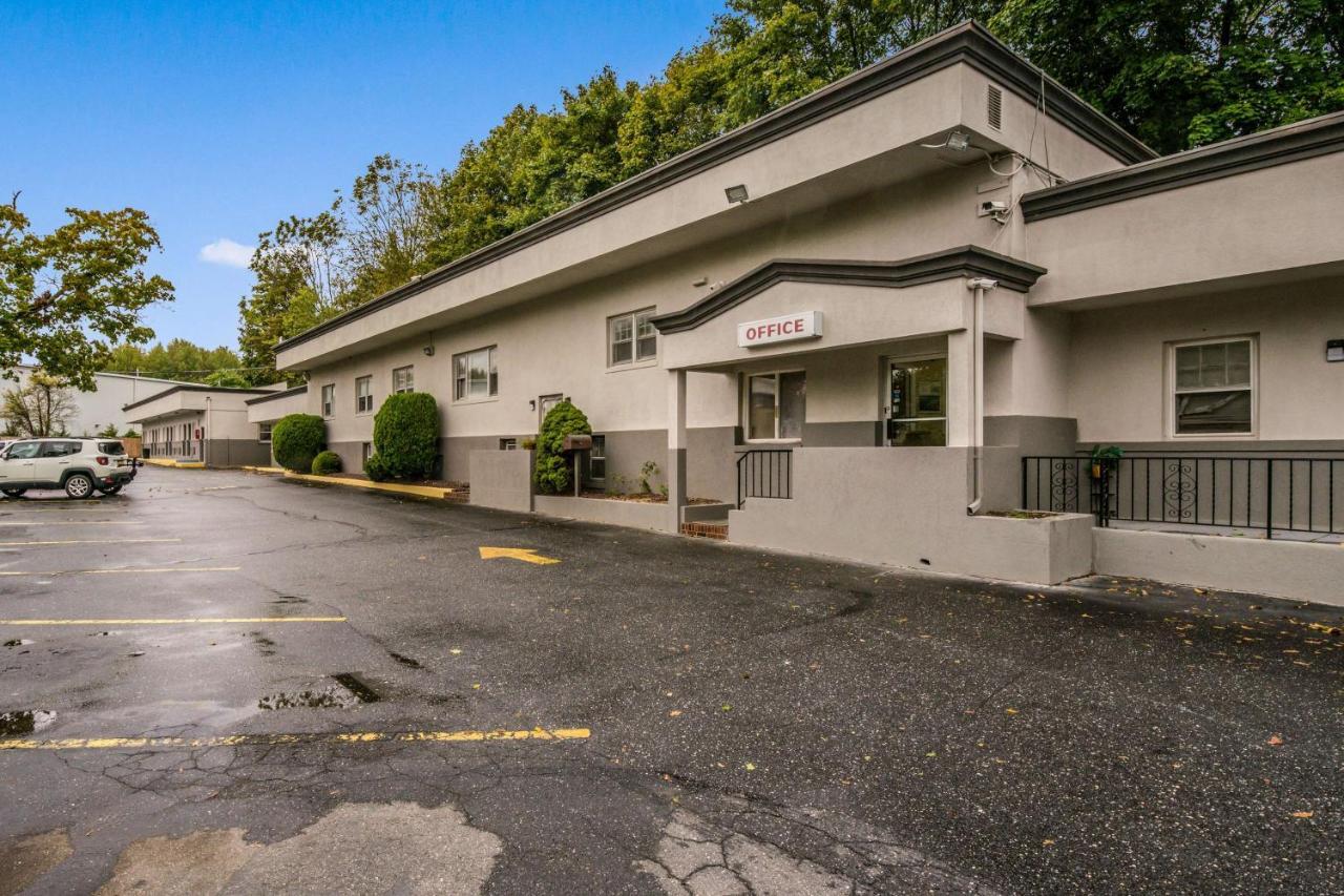 6-tinton Falls, Nj 2*